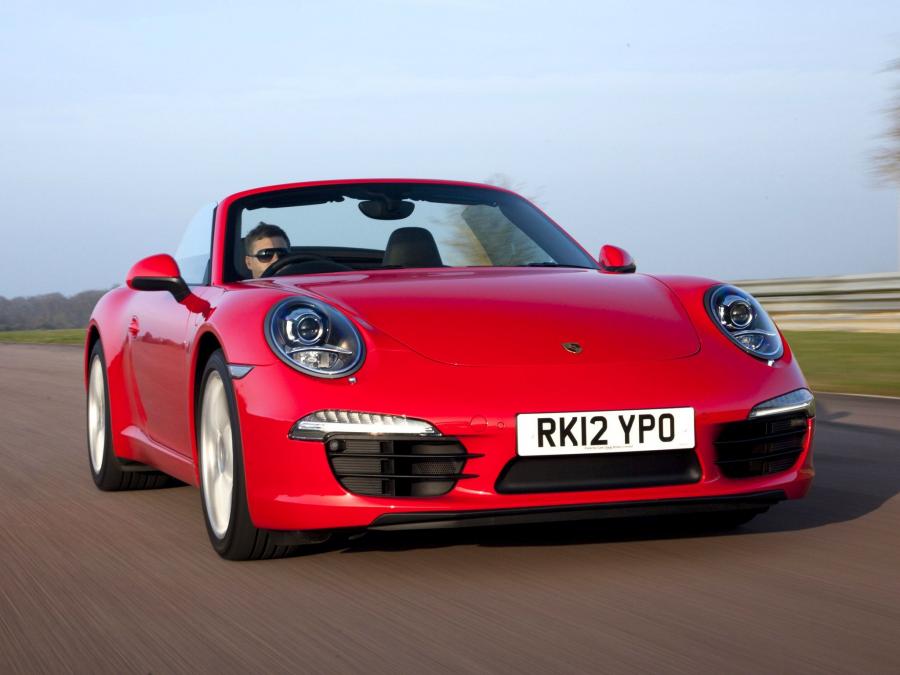  Porsche 911 Carrera Cabriolet 2011 года  (UK) (фото 5 из 9)